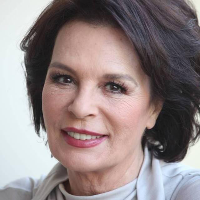 <p><span style="color:#800080"><strong>HÜLYA KOÇYİĞİT DÖNÜM NOKTASI OLDU</strong></span></p>
