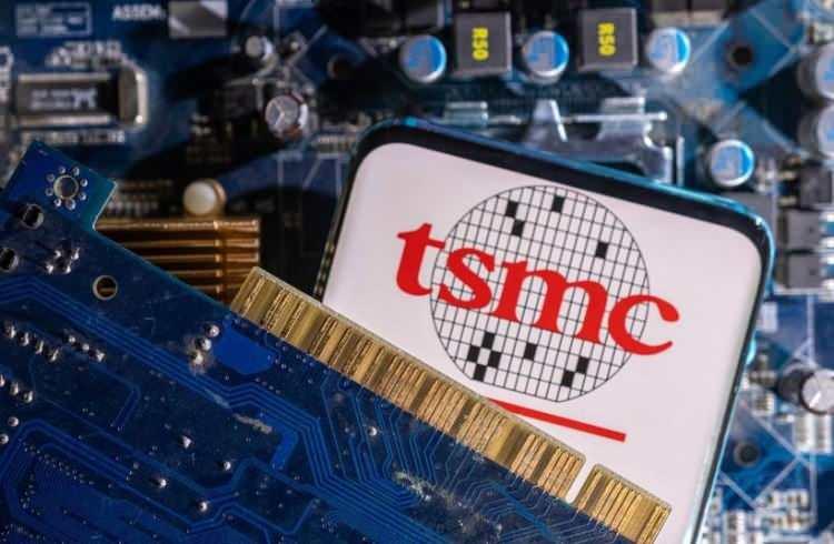 <p><strong>9. TSMC (Taiwan Semiconductor Manufacturing Company)</strong></p>
<p><br />
<strong>Piyasa değeri: 1 trilyon 202 milyar dolar</strong></p>