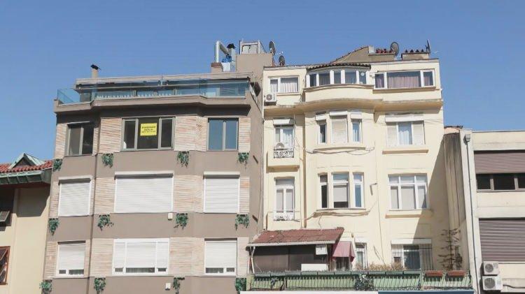 <p>Anıtlar Kurulu'nun değerlendirme, rapor ve tespitleri dikkate alınarak İBB encümen kararıyla İstanbul Boğazı'ndaki bu kaçak yapılarla ilgili yıkım kararı verildi. Baylan Pastanesi, Bebek Balıkçısı, Bebek Otel, Arnavutköy Balıkçısı, Mandarin Otel ve Ottoman Otel hakkında yıkım kararı verildiği belirtildi. </p>