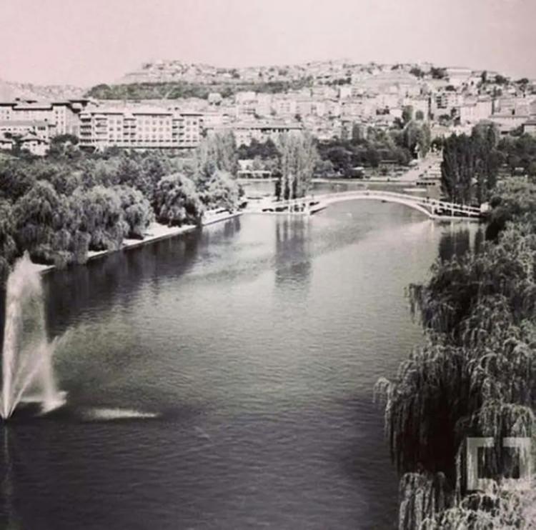 <p>Gençlik Parkı - Ankara</p>
<p> </p>