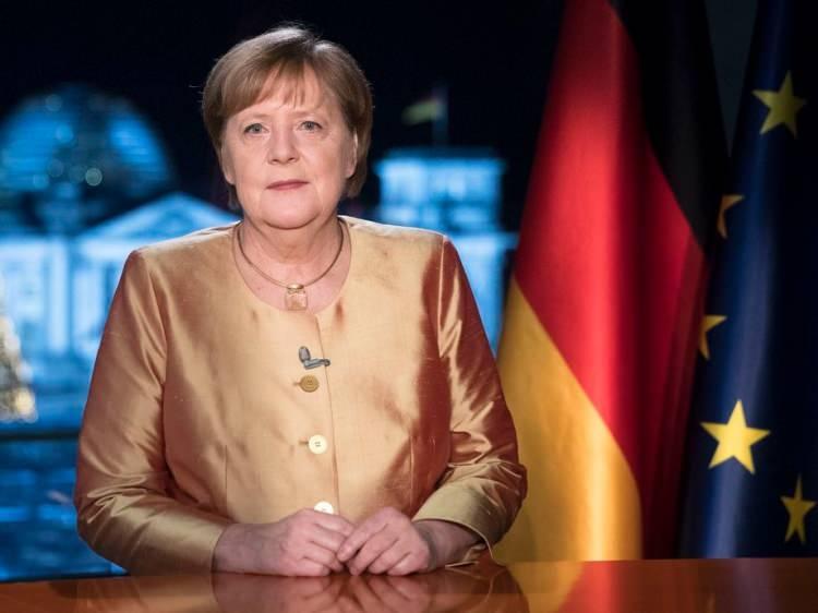 <p><strong><span style="color:#B22222">6)  ANGELA MERKEL</span>  |  Almanya</strong></p>

<p> </p>

<p>Avrupa’yı ekonomik ve siyasi krizlerden geçirdi, AB’nin lideri oldu.</p>
