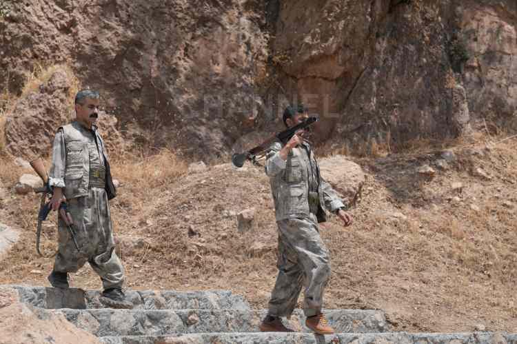 <p>TERÖR ÖRGÜTÜ DEMEKTEN KAÇINDILAR</p>

<p>Bazı uluslararası yayın kuruluşlarının terörist elebaşı Abdullah Öcalan’ı “kürt lider” olarak nitelerken PKK terör örgütü mensuplarını “Kürt militan” şeklinde servis etmesi dikkat çekti. </p>

<p> </p>

