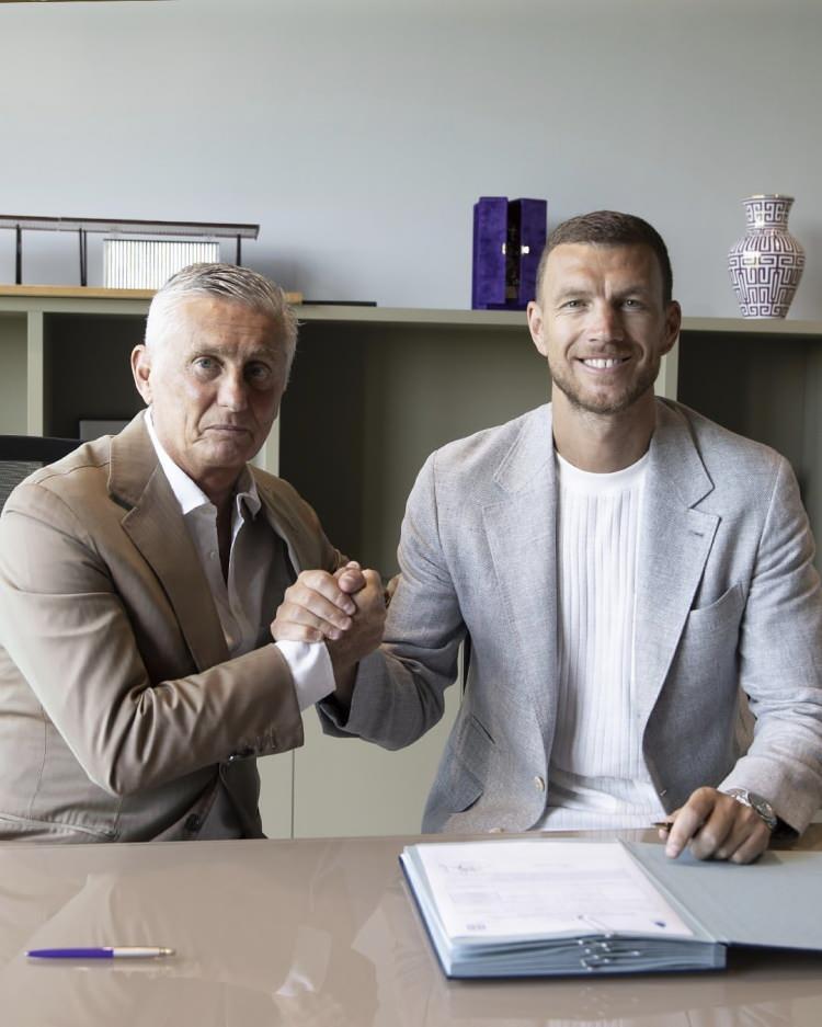 <p>Edin Dzeko ➡ Fiorentina</p>
