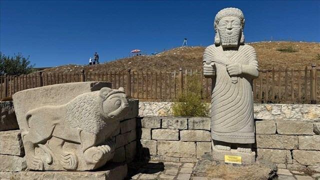 <p><span style="color:#B22222"><strong>MALATYA</strong></span></p>

<p> </p>

<p>Arslantepe Höyüğü (2021)</p>

<p> </p>
