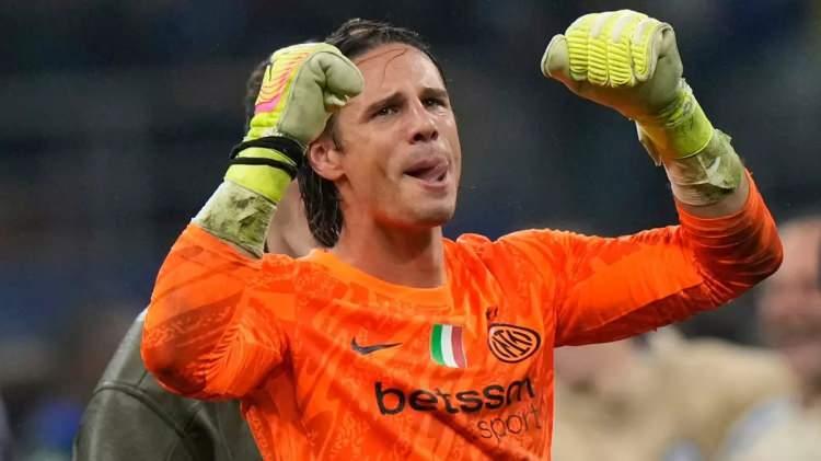 <p>Muslera sonrası kaleye tecrübeli ve güvenilir bir file bekçisi arayan Galatasaray, bu doğrultuda Inter'den Yan Sommer'i listesine dahil etmişti.</p>
