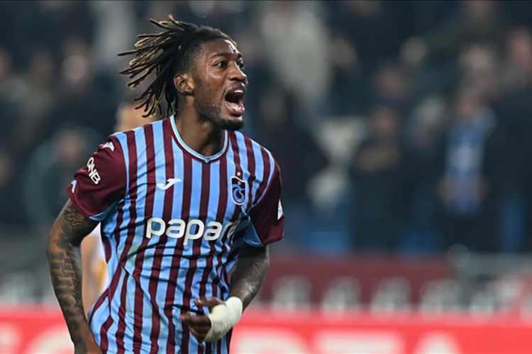 <p>Al Fahya'nın, bonservisine 7.5 milyon dolar teklif ettiği Trabzonsporlu Muhammed Cham'ın transferi için Suudi resmi makamlarının onayı bekleniyor.<br />
<br />
(FANATİK)</p>