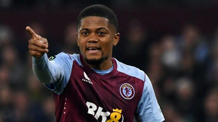 <p>Kanat transferinde de ses getirecek bir hamle peşinde olan Fenerbahçe, Aston Villa'nın yıldızı Bailey'nin peşine düştü.<br />
<br />
Mourinho'nun da çok istediği oyuncu için girişimler başladı.<br />
<br />
(FANATİK)</p>