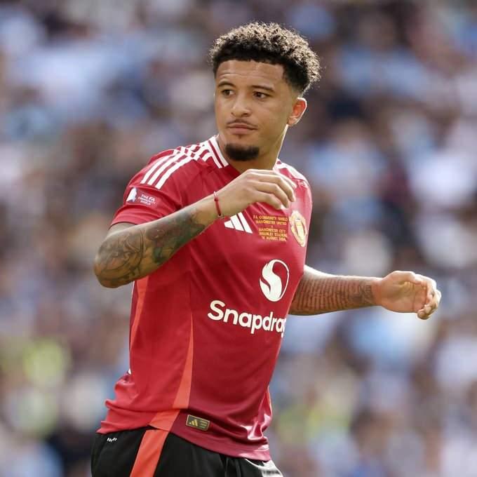 <p>25 yaşındaki futbolcu için tek büyük problem olarak oyuncunun maaşı görülüyor.<br />
<br />
Adalı, oyuncunun bonuslarla birlikte 10 milyon euro'ya yaklaşan maaşında indirim yapmasını bekleyecek.<br />
<br />
(FOTOMAÇ)</p>
