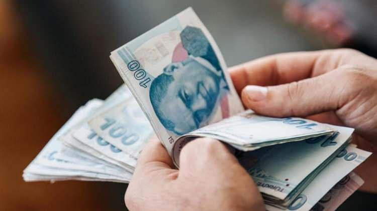 <p><span style="color:#B22222"><strong>İşte Türkiye’de en çok kazandıran meslekler ve maaşları... </strong></span></p>
<p> </p>