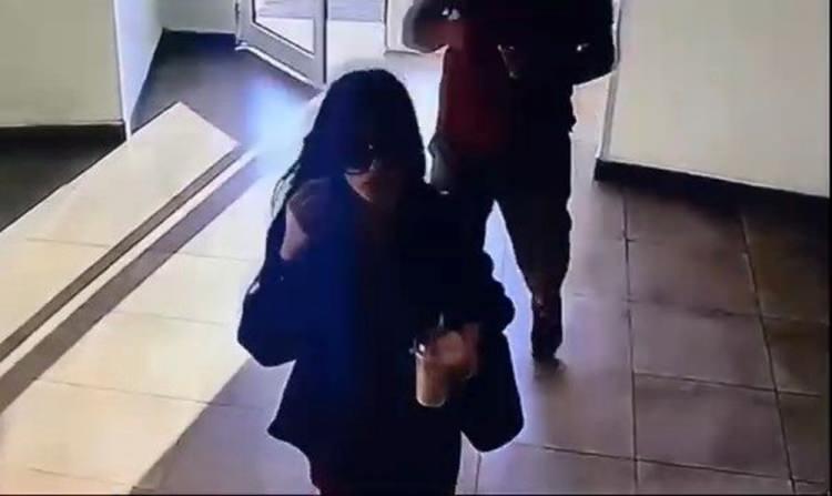 <p>Küçükçekmece'de valiz içinde cesedi bulunan Ayşe Tokyaz’ın katil zanlısı Cemil Koç'un kardeşi ile ilgili dikkat çeken bir ayrıntı ortaya çıktı.</p>
<p></p>