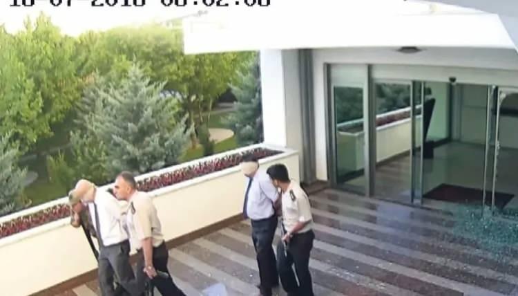<p>Böyle bir şeyin kabul edilemeyeceğini söyleyerek içeri girmekte ısrar ettim. Arif Paşa'nın beni beklediğini belirttim. Bunun üzerine, sözde komutanları olan dönemin albayı Erkan Öktem'i aradılar. O da beni ellerim ve gözlerim bağlanarak içeri almaları talimatını vermiş. Bu şekilde beni korumamla birlikte derdest edip içeri aldılar. Sabaha kadar hem bana hem de korumama psikolojik ve fiziki kötü muamelede bulundular.</p>
<p> </p>