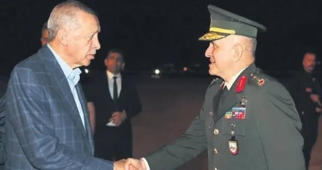 <p>Ala, 66. Mekanize Piyade Tugay Komutanlığında darbecilerle girilen çatışmada Kurmay Albay Ertürk ile polis memuru Serdar Gökbayrak'ın şehit olduğunu, birçok asker ve polisin de yaralandığını anlattı.</p>
<p> </p>
<p> </p>