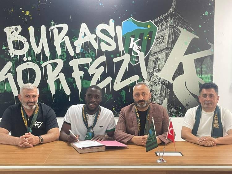 <p>Massadio Haidara<br />
<br />
Kocaelispor<br />
<br />
Sol bek</p>