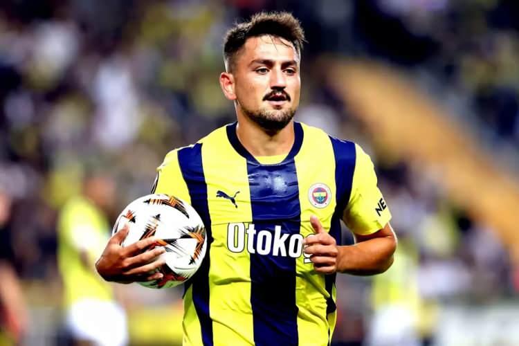 <p>3- Cengiz Ünder | Fenerbahçe<br />
<br />
Toplam ödenen bonservis: 50.6 Milyon Euro</p>