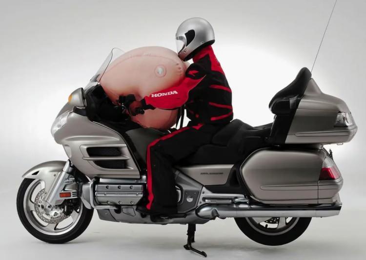 <p><span style="color:#B22222"><strong>AKSARAY</strong></span></p>
<p> </p>
<p>Motorlu kara taşıtları için airbag ve motosiklet üretimi.</p>
<p> </p>