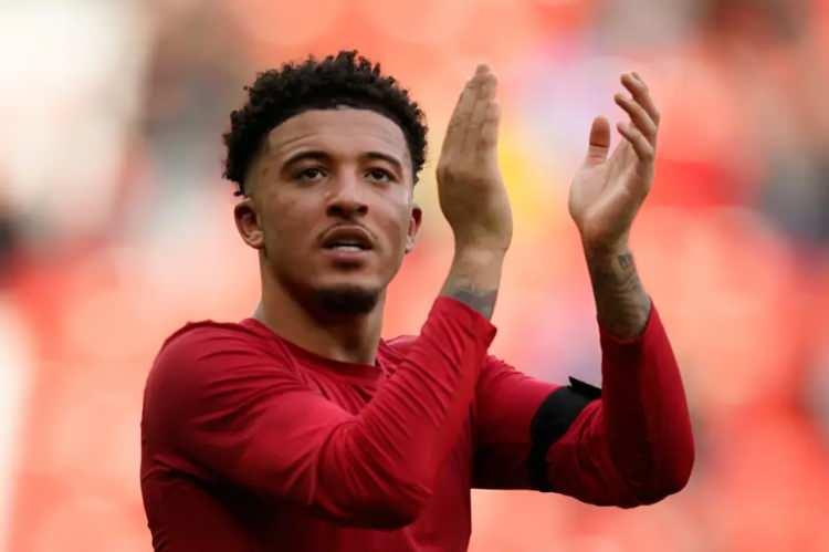 <p>Orkun Kökçü transferinin ardından Beşiktaş'ta gözle sol kanada yapılacak transfere çevrildi.<br />
<br />
Siyah-beyazlılar, Manchester United'dan ayrılmaya hazırlanan Jadon Sancho için girişimlerine başladı.<br />
<br />
(FANATİK)</p>
