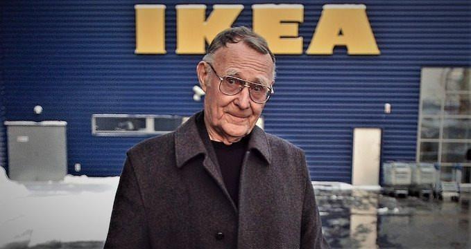 <p><span style="color:#B22222"><strong>IKEA (İsveç)</strong></span></p>
<p> </p>
<p>Ingvar Kamprad</p>
<p>Kuruluş: 1943</p>
<p>Şu anda Kamprad ailesi tarafından yönetiliyor (vakıflar aracılığıyla)</p>
<p>Gelir: ~50 milyar dolar</p>
<p>Öne çıkan: Uygun fiyatlı, demonte mobilyalarda dünya lideri</p>
<p>Durum: INGKA ve Interogo vakıfları aracılığıyla Kamprad ailesinin özel mülkiyetidir</p>