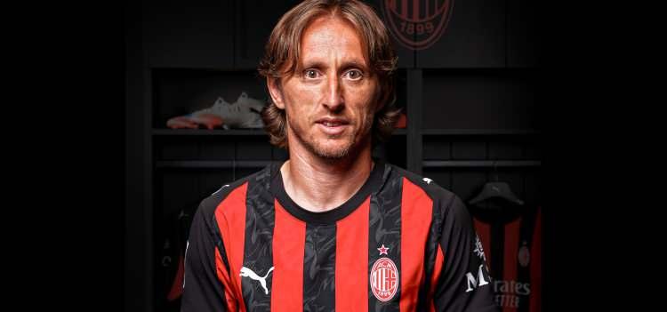 <p>Luka Modric ➡ Milan<br />
<br />
** Uzun yıllar Real Madrid forması giyen Luka Modric, tam 13 yıl sonra bir başka takımın formasını giyecek.</p>
