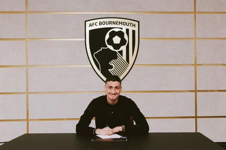 <p>Djordje Petrovic ➡ Bournemouth</p>