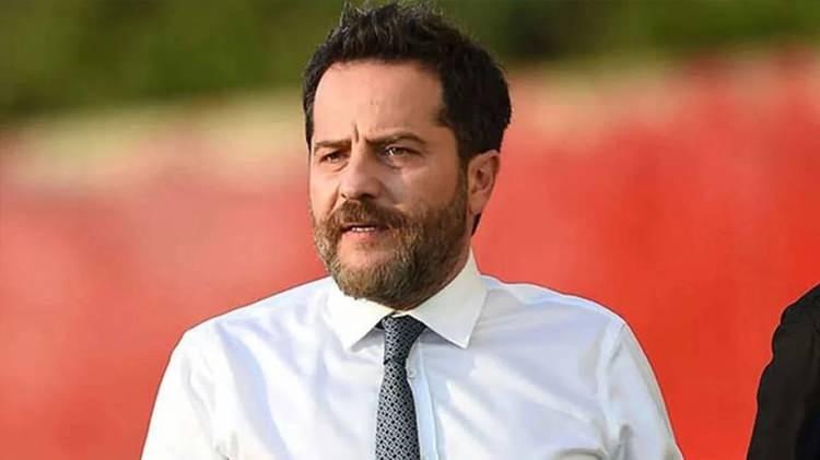 <p><span style="color:#B22222"><strong>ERDEN TİMUR</strong></span></p>
<p> </p>
<p>Servet kaynağı: Timur Gayrimenkul</p>
<p>Doğum Yeri: Mersin</p>