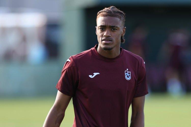 <p>Wagner Pina<br />
<br />
Trabzonspor<br />
<br />
Sağ bek</p>
