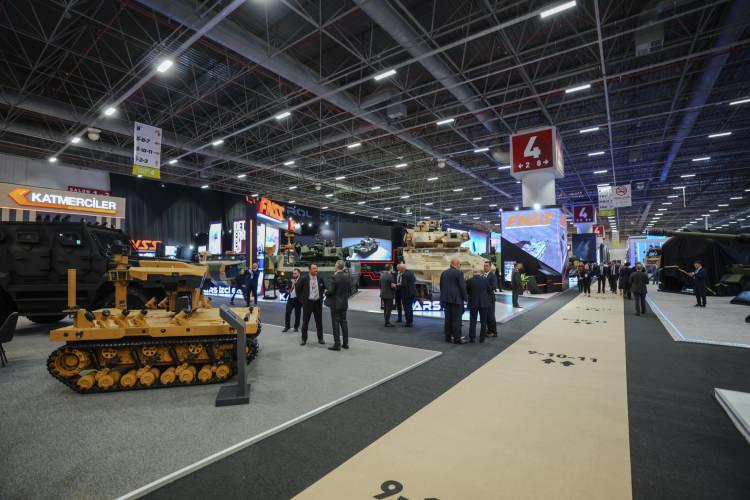 <p>Fuar, 27 Temmuz'da sona erecek.</p>
<p> </p>