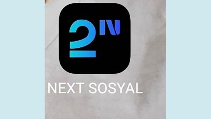 <p><strong>NEXT SOSYAL NEDİR? HANGİ İÇERİKLER VAR?</strong></p>
<p>Next Sosyal, haber, teknoloji, yaşam ve gündem odaklı içerikleri içerisinde barındıran yerli ve milli bir sosyal medya platformudur.</p>
<p> </p>
<p>Kullanıcılar içeriklere yorum yapabilir ve kendi görüşlerini dile getirebilir. Kullanımı ise son derece pratik ve basit.</p>
<p> </p>
<p>Üyelik oluşturduktan sonra kullanıcılar içeriklere göz atabilir, hatta katkıda bulunabilir.</p>
<p> </p>
<p>Next Sosyal şu anda genç kullanıcılar arasında popüler hale gelme yolunda ilerliyor.</p>