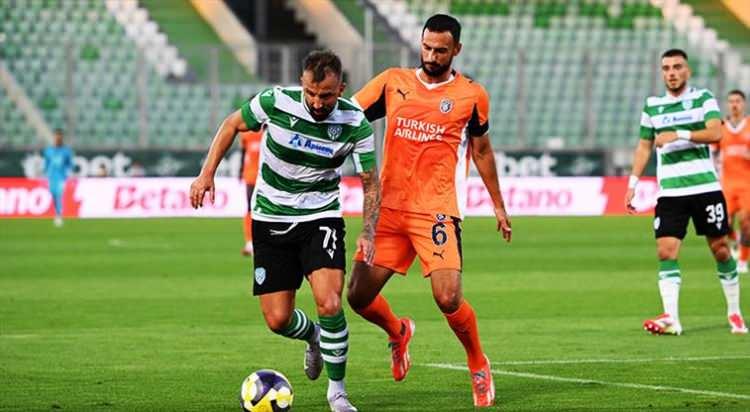 <p>UEFA Konferans Ligi'ndeki temsilcimiz Başakşehir ise 2. eleme turu ilk maçında deplasmanda karşılaştığı Chermo More'u 1-0 mağlup etti.</p>
