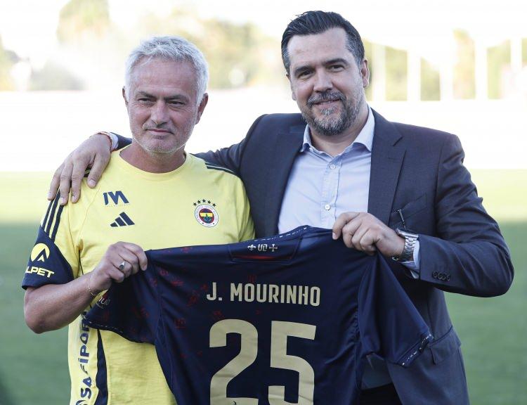 <p>Sarı-lacivertliler bu turu geçmesi halinde ise Benfica-Nice ya da Club Brugge /Salzburg-Brann maçlarının galibiyle lig etabına kalmak için oynayacak.</p>