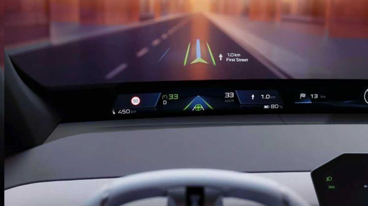 <p>Geleneksel gösterge panelinin yerini, ön camın tabanında yer alan ince, sütundan sütuna uzanan bir ekran alıyor. Bu köklü değişim, BMW’nin dijitalleşme konusundaki kararlılığını bir kez daha gözler önüne seriyor.</p>
