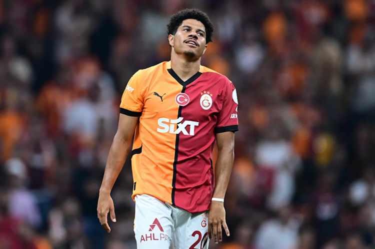 <p>Galatasaray, Brezilyalı orta saha oyuncusu Gabriel Sara'ya dünyanın en iyi futbol ligi kabul edilen Premier Lig'den iki talip çıktı.</p>