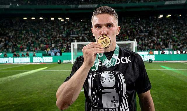 <p><strong>"Ne yazık ki, transfer piyasası hakkında söylenen 3.400 yalandan biri de Fenerbahçe'ye gideceğiydi."</strong></p>
