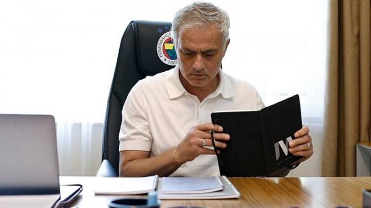 <p><strong>"Bilgi bugün çok daha küreselleşmiş durumda; eskiden çok daha yoğundu. Porto'daki yıllarımdan sonra çalışma şeklime çok ilgi duyulduğunu hatırlıyorum."</strong></p>
