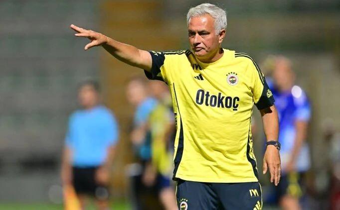 <p>Portekizli çalıştırıcı, Arsenal'a transferi gündemde olan İsveçli yıldız golcünün Fenerbahçe'ye gelmesinin mümkün görünmediğini dile getirdi ve şunları kaydetti.</p>