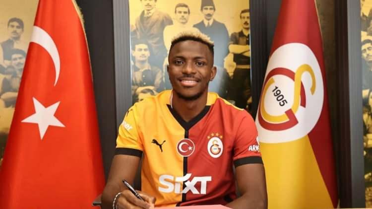 <p>Galatasaray, Victor Osimhen'in transferi için Napoli ile sözlü anlaşmaya vardı. Sar-kırmızılı ekip ile Napoli arasındaki anlaşma şartları ortaya çıktı.</p>