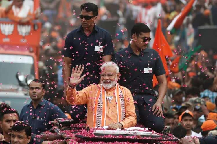 <p><strong><span style="color:#B22222">1) BHARATIYA JANATA PARTİSİ (BJP)</span> | 229 MİLYON - Hindistan</strong></p>
<p> </p>
<p><strong>BJP, Listede yer alan 10 milyon oy alan partilerden tam 23 kat daha fazla oy aldı...</strong></p>
<p> </p>
<p>Seçim yılı: 2019</p>