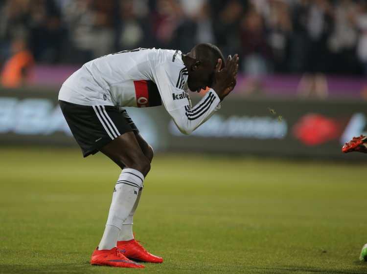 <p>10-Demba Ba: 6 milyon euro</p>