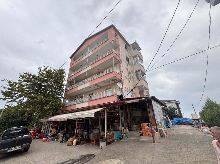 <p>Polis ekipleri, şüpheli Ali Eren Somun’u yakalamak için çalışmalarını sürdürüyor. </p>
