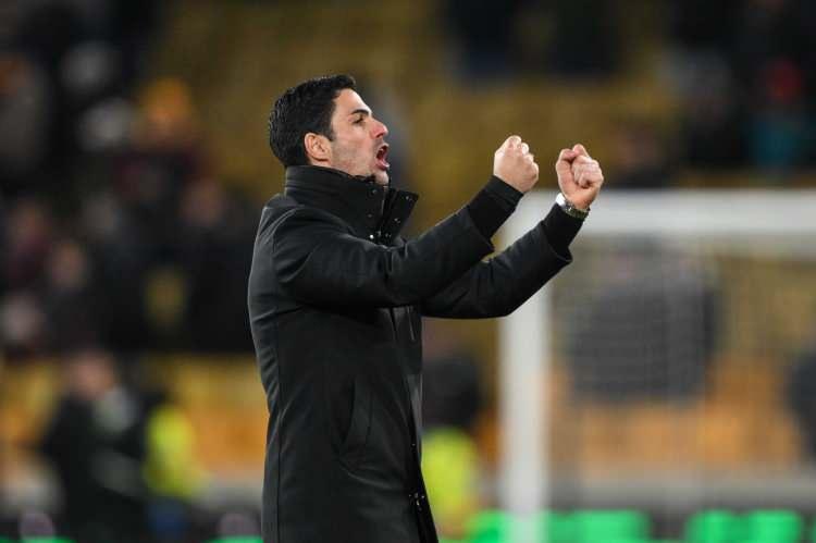 <p>11-Arsenal: 2,27 milyar euro</p>