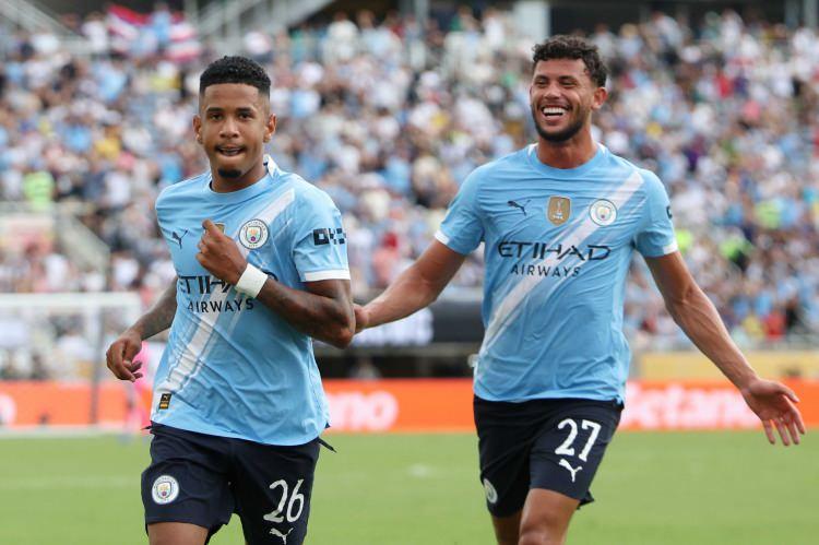 <p>2-Manchester City: 3,23 milyar euro</p>
