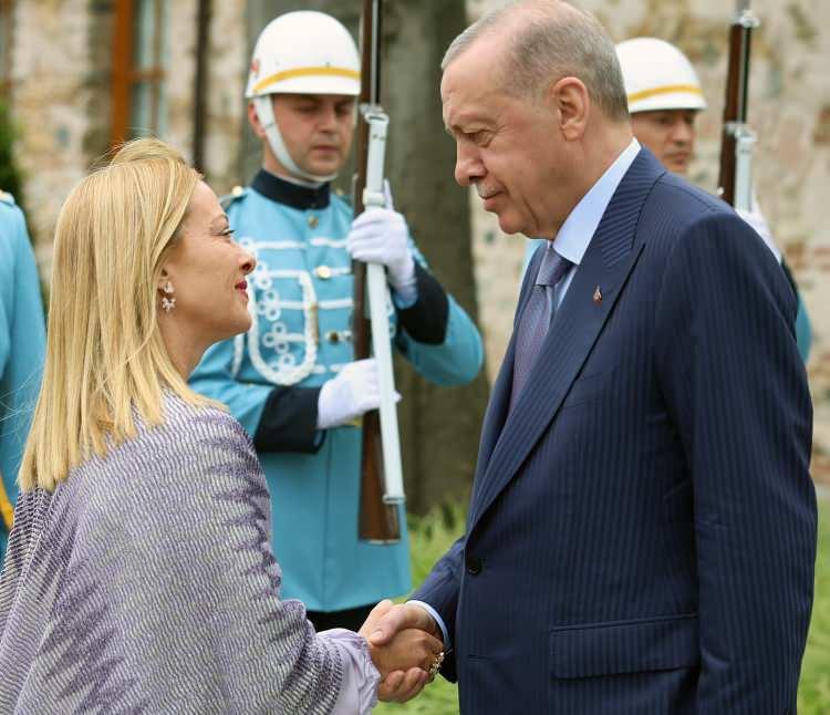 <p>İŞTE GÖRÜŞMEYE İLİŞKİN KARELER...</p>
