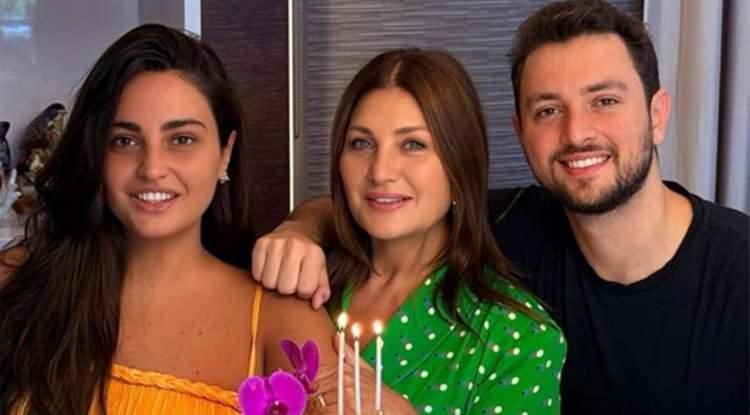 55 yaşına giren Sibel Can’a çocuklarından sürpriz kutlama!