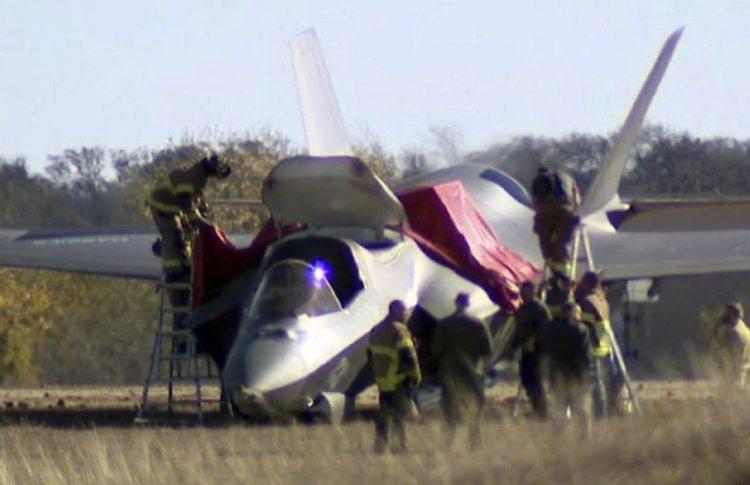 <p>ABD’nin ileri teknoloji ürünü sadece bir adet F-35 savaş uçağının ortalama maliyeti 100 milyon dolar (4 milyar TL) olarak ölçülüyor. Oldukça maliyetli olan F-35’ler son 7 yılda 12 kez kaza yaptı.</p>
