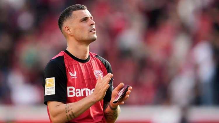 <p>Suudi Arabistan ekiplerinden Al Nassr, Manchİngiltere Premier Lig ekiplerinden Sunderland'ın Bayer Leverkusen'de forma giyen Granit Xhaka'yı kadrosuna katmaya hazırlanıyor.<br />
<br />
(FABRİZİO ROMANO)</p>
