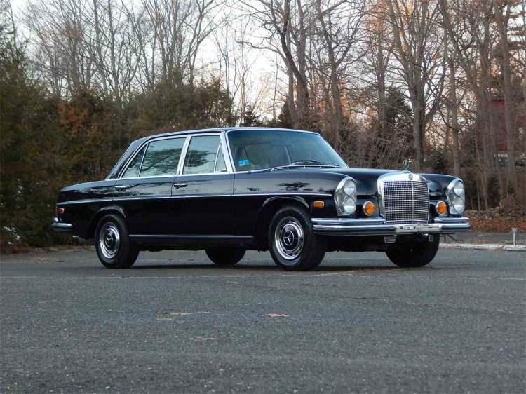 <p>MERCEDES BENZ 240D 4.5 MİLYON KİLOMETRE</p>

<p> </p>
