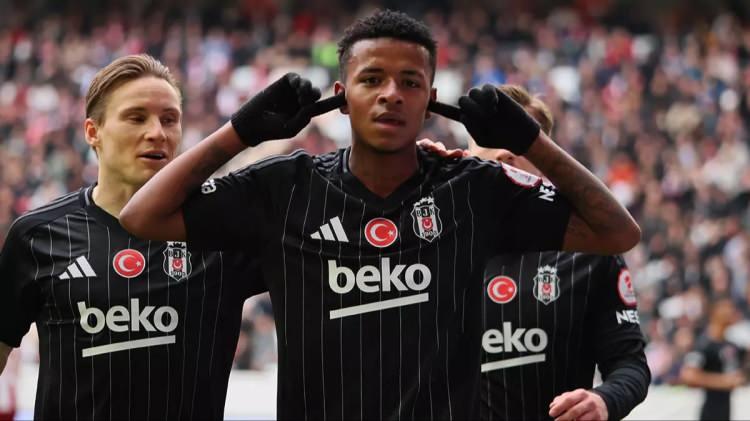 <p>Brezilya Serie A ekiplerinden Fortaleza, Beşiktaş'ın Ekvadorlu genç oyuncusu Keny Arroyo'yu kadrosuna katmak için harekete geçti.<br />
<br />
(RTI ESPORTE)</p>