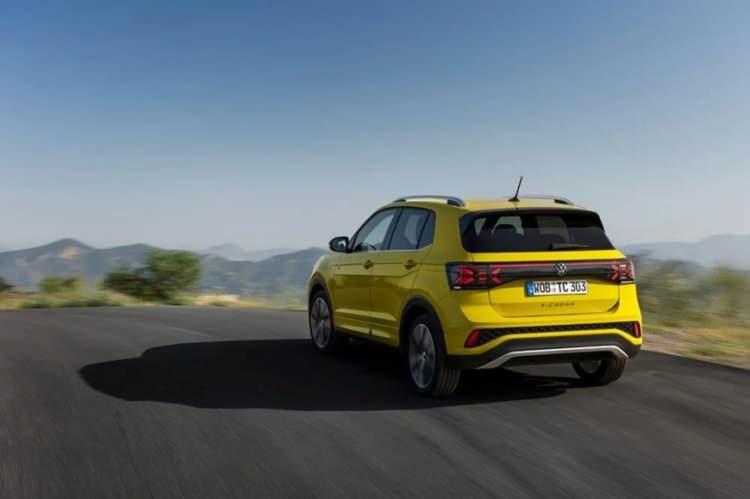 <p>Volkswagen grubunda Polo, T-Cross ve Taigo modellerinin fiyatlarında ortalama yüzde 2,73'lük düşüş gerçekleşirken, BYD'nin SEAL U EV modelinde yüzde 10,7'lik düşüş kaydedildi.</p>