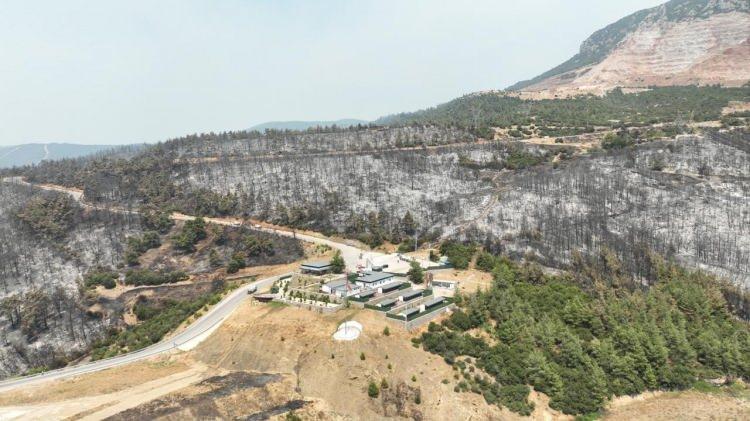 <div>Özellikle İğdir Mahallesi sınırlarında yer alan Gürsu Belediyesi Mesire Alanı ve Hayvan Bakım Rehabilitasyon Merkezi civarı yangın sırasında ciddi bir tehlike ile karşı karşıya kaldı.</div>
<div> </div>