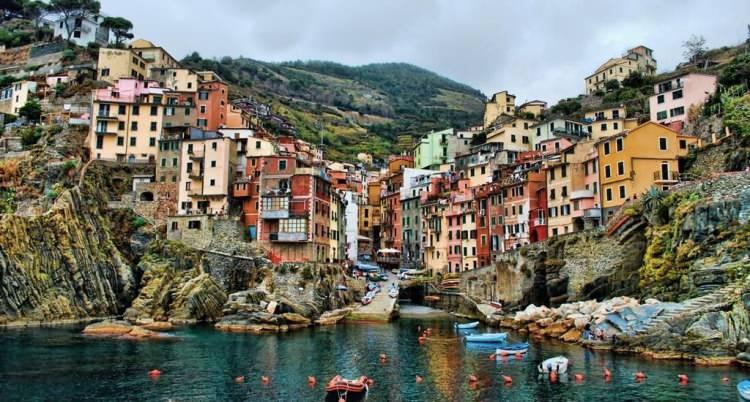 <p>İtalya (Italy): 8.8%</p>

