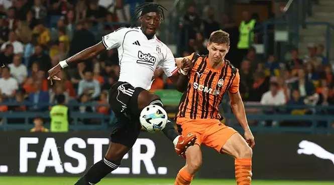 <p>UEFA Avrupa Ligi 2. eleme turu rövanş maçında Shakhtar Donetsk'e 2-0 yenilen Beşiktaş, Avrupa Ligi'ne veda etti.</p>